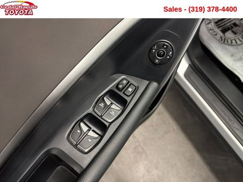 Used 2017 Hyundai Santa Fe Sport image 11