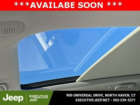 Used 2023 Jeep Grand Cherokee 4WD 4xe w/ Luxury Tech Group II image 12