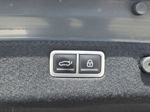Used 2023 Genesis G70 3.3T w/ Sport Prestige Package AWD/4WD image 16