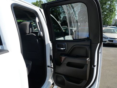Used 2018 GMC Sierra 1500 SLE w/ SLE Value Package AWD/4WD image 34