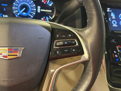 Used 2019 Cadillac Escalade Premium Luxury RWD image 37