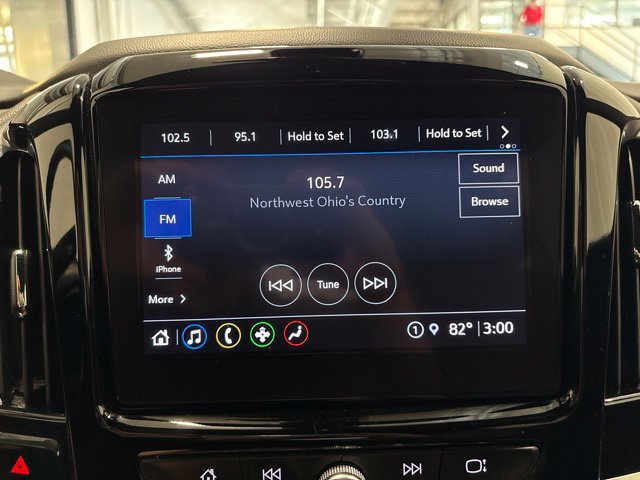 Used 2023 Chevrolet Traverse LT FWD image 19
