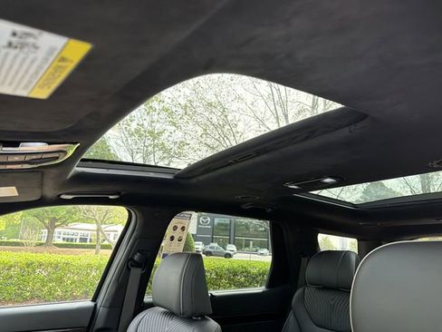 Used 2024 Hyundai Palisade Calligraphy image 22