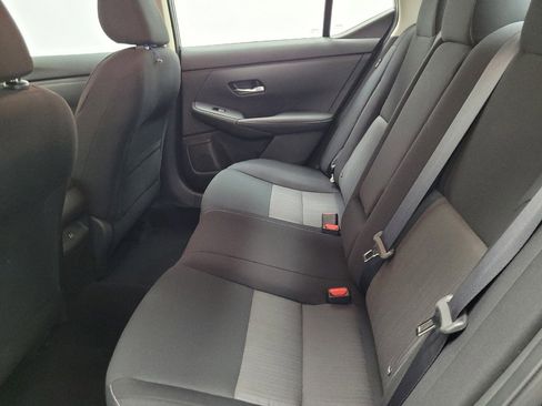 Used 2022 Nissan Sentra SV image 18