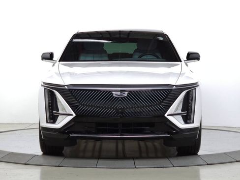 Certified 2024 Cadillac Lyriq Luxury w/ LPO, Floor Liner Package AWD/4WD image 13