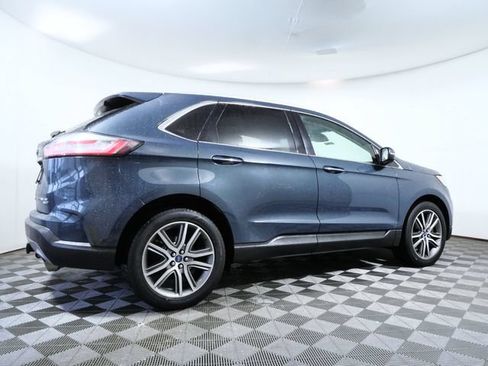 Certified 2019 Ford Edge Titanium w/ Cold Weather Package AWD/4WD image 6