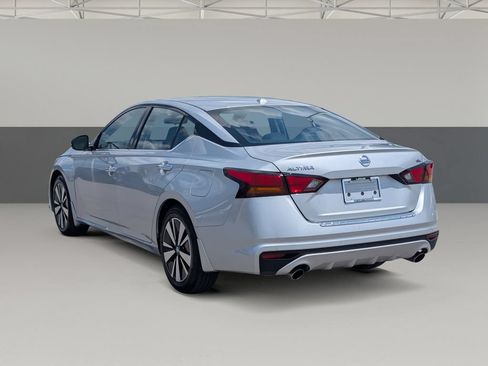 Used 2021 Nissan Altima 2.5 SL FWD image 7