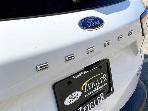 Certified 2021 Ford Escape SE image 8