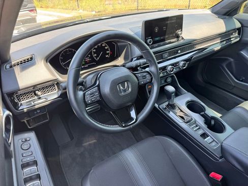 Used 2025 Honda Civic Sport image 16