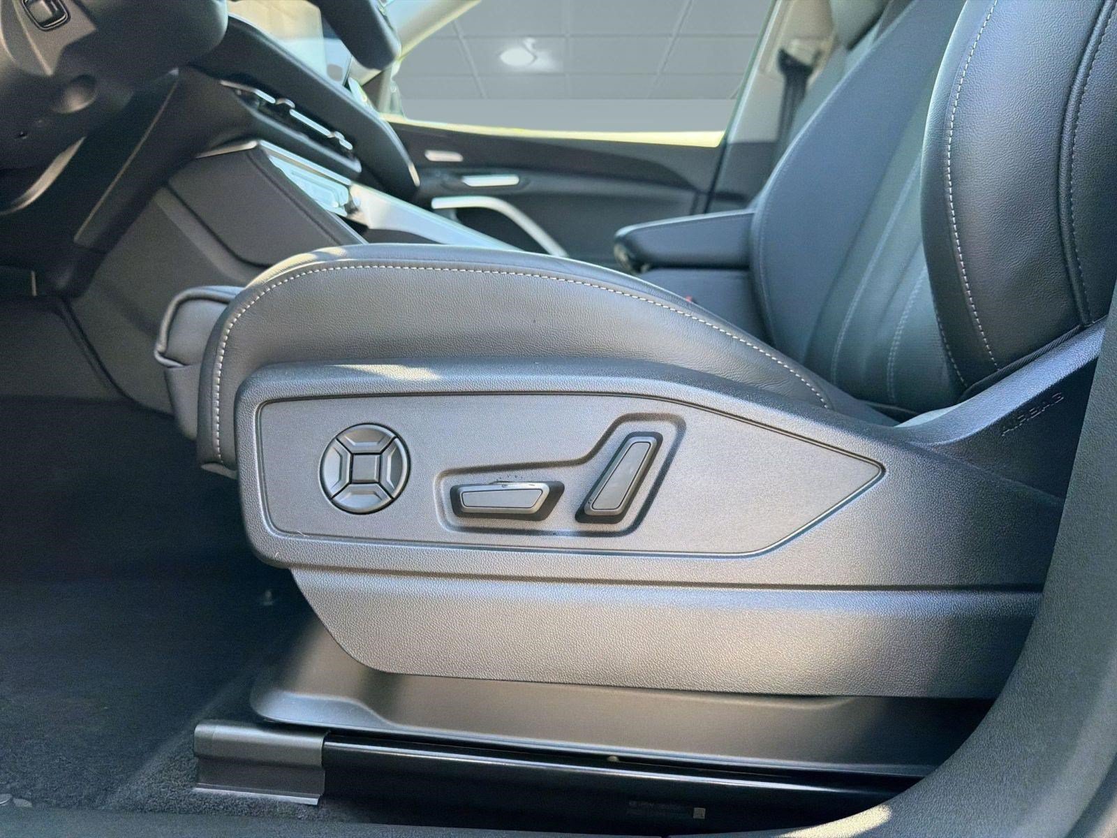 New 2026 Audi Q5 Premium Plus w/ Premium Plus AWD/4WD image 14