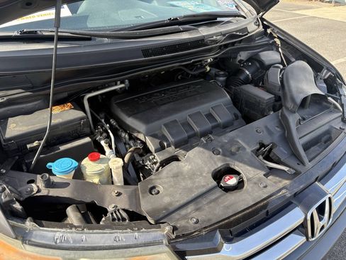 Used 2017 Honda Odyssey SE image 25