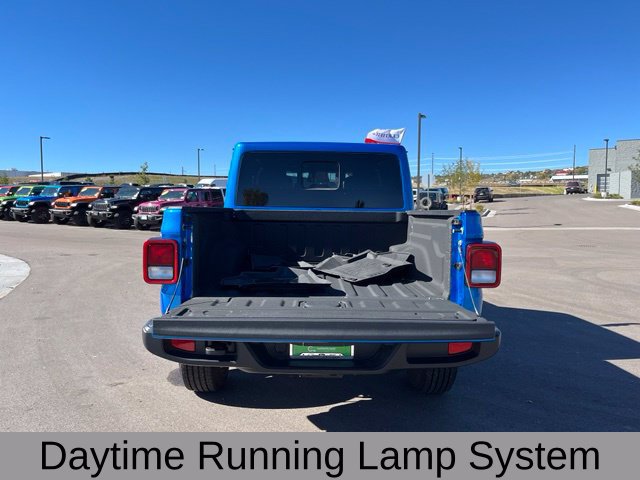 Certified 2026 Jeep Gladiator Sport AWD/4WD image 23