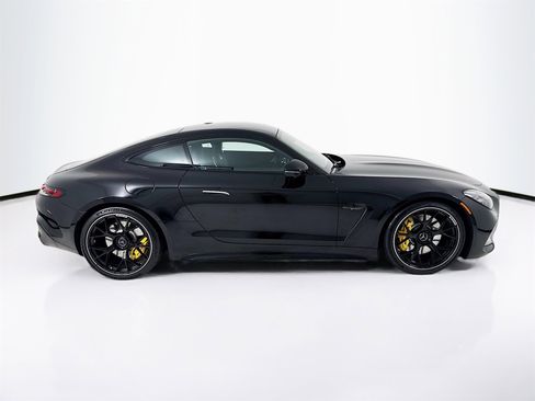 Used 2025 Mercedes-Benz AMG GT 63 image 9