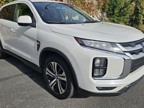 Used 2020 Mitsubishi Outlander Sport SE AWD/4WD image 3