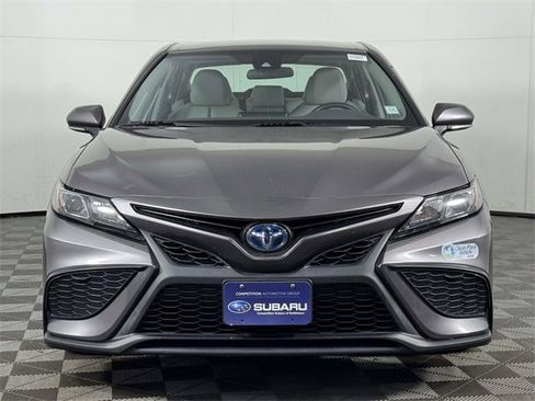 Used 2022 Toyota Camry SE image 6