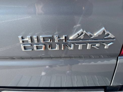 Used 2023 Chevrolet Silverado 1500 High Country w/ High Country Premium Package AWD/4WD image 32