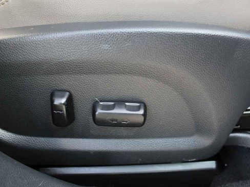 Used 2016 Hyundai Santa Fe Sport 2.0T w/ Option Group 05 image 33