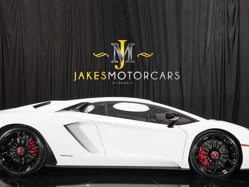 Used 2017 Lamborghini Aventador S image 17