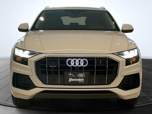Used 2023 Audi Q8 Premium Plus w/ Premium Plus Package image 3
