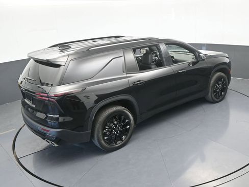 Used 2025 Chevrolet Traverse LT w/ Midnight/Sport Edition image 61