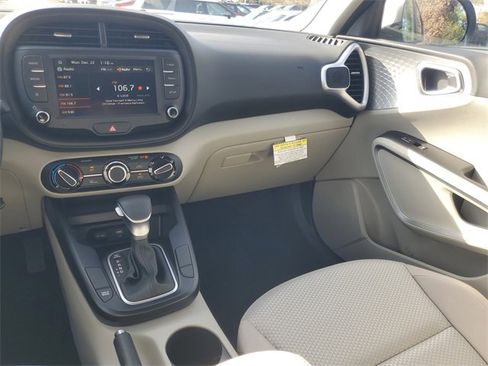 New 2025 Kia Soul LX w/ LX Technology Package image 11