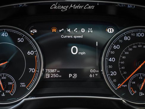 Used 2017 Bentley Bentayga image 13