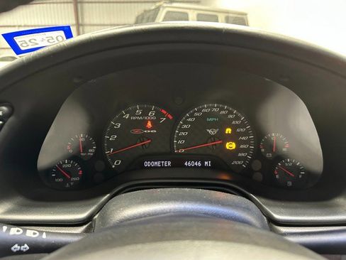 Used 2002 Chevrolet Corvette Z06 w/ Memory Pkg image 21