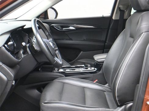 Used 2021 Buick Envision Essence image 9