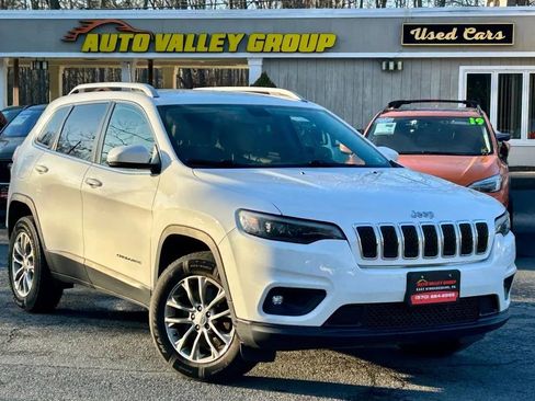 Used 2019 Jeep Cherokee Latitude Plus w/ Cold Weather Group image 1