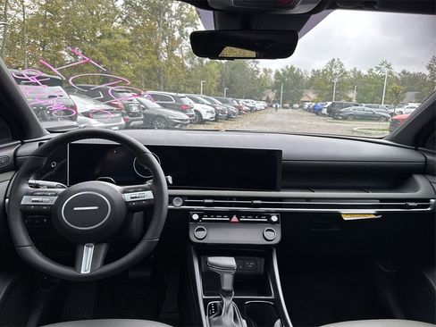 Certified 2025 Hyundai Santa Cruz Limited image 20