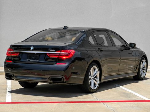 Used 2016 BMW 750i RWD image 9