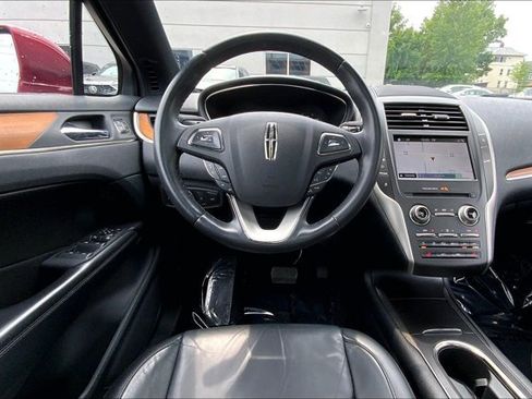 Used 2017 Lincoln MKC Select w/ Select Plus Package AWD/4WD image 4
