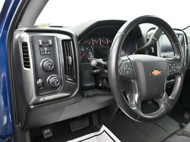 Used 2018 Chevrolet Silverado 1500 LT w/ All Star Edition AWD/4WD image 24