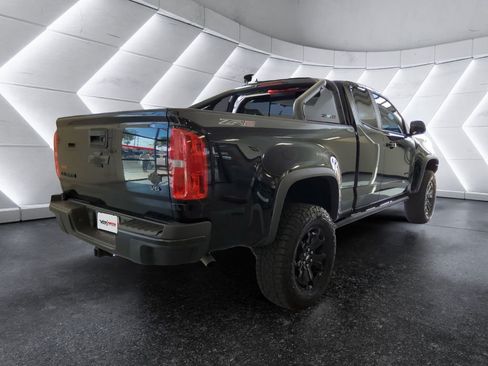 Used 2019 Chevrolet Colorado ZR2 w/ ZR2 Midnight Special Edition AWD/4WD image 4