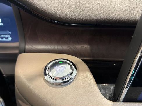 Used 2022 Lincoln Aviator Reserve w/ Equipment Group 201A image 27