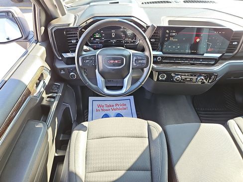 Certified 2024 GMC Sierra 1500 Elevation AWD/4WD image 11