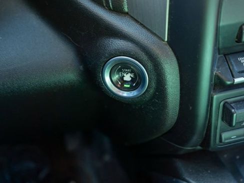 Used 2022 GMC Sierra 2500 Denali w/ Denali Black Diamond Edition image 20