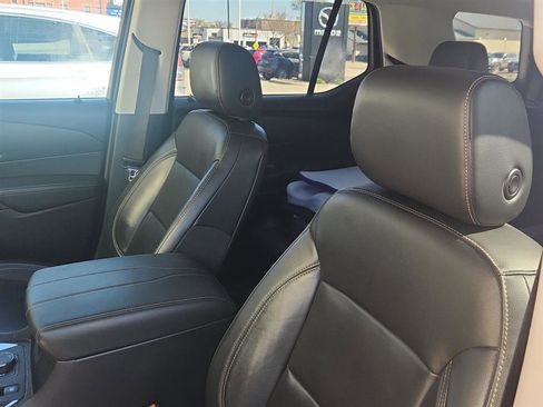 Used 2019 Chevrolet Traverse LT AWD/4WD image 9