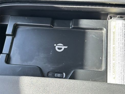 Used 2021 Toyota Highlander XLE image 37