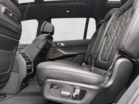 New 2026 BMW X7 xDrive40i w/ Executive Package image 17