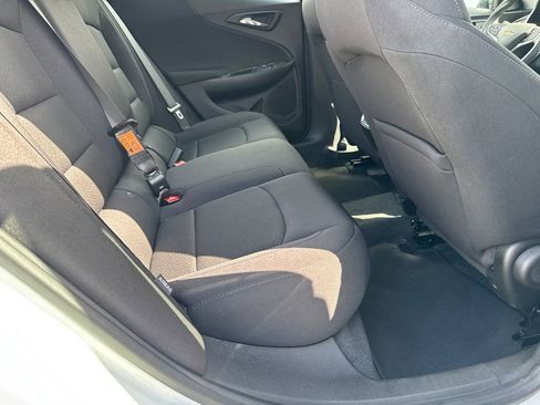 Used 2024 Chevrolet Malibu LT image 15