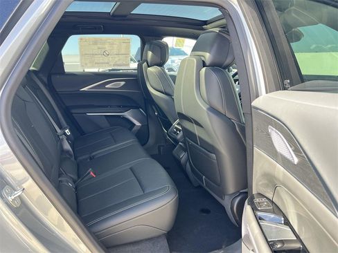 New 2025 Cadillac Lyriq Sport image 33