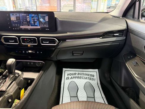 Used 2026 Nissan Sentra SR w/ Floor Mat Package FWD image 19