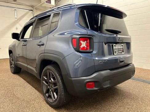 Used 2021 Jeep Renegade Latitude AWD/4WD image 4