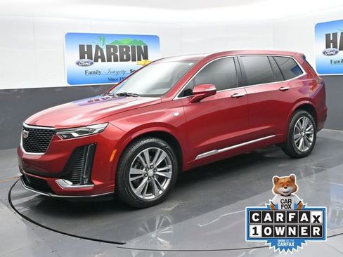 Used 2022 Cadillac XT6 Premium Luxury w/ Technology Package FWD image 1