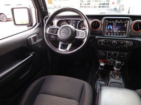 Used 2021 Jeep Gladiator Mojave AWD/4WD image 23