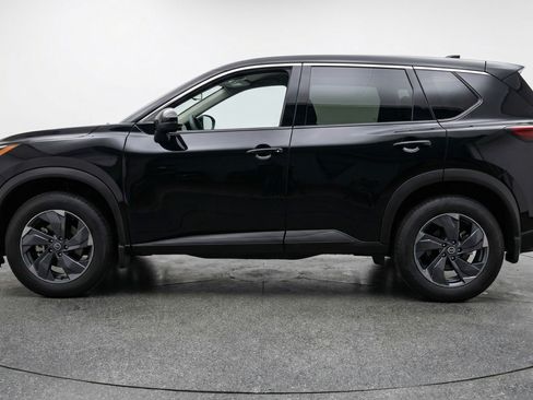 Used 2025 Nissan Rogue SV FWD image 5