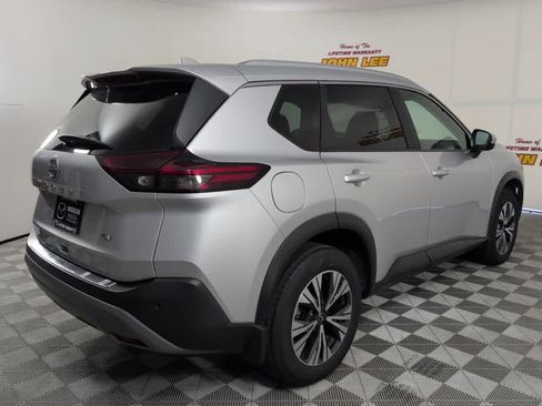Used 2023 Nissan Rogue SV w/ SV Premium B Package FWD image 7
