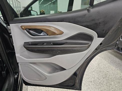 Used 2019 GMC Terrain SLE w/ Driver Convenience Package AWD/4WD image 28