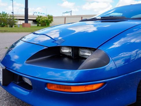 Used 1996 Chevrolet Camaro Z28 RWD image 26